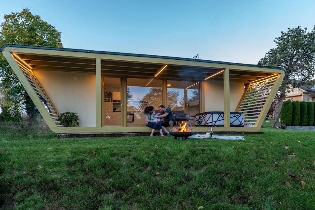 Holiday House Hona Lux Velike Lasce Exterior photo