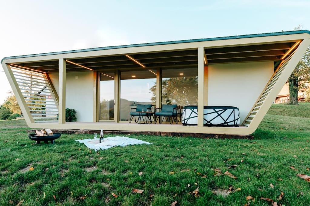 Holiday House Hona Lux Velike Lasce Exterior photo
